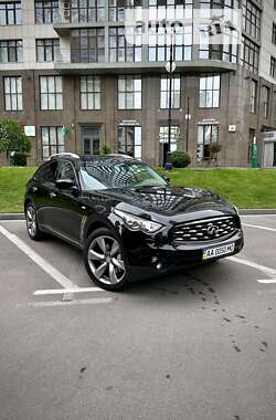 Внедорожник / Кроссовер Infiniti FX 37 2011 в 