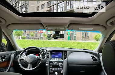 Внедорожник / Кроссовер Infiniti FX 37 2011 в 
