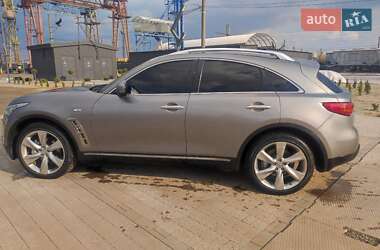 Позашляховик / Кросовер Infiniti FX 37 2010 в 