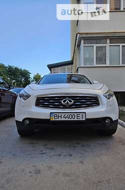 Внедорожник / Кроссовер Infiniti FX 37 2010 в Черноморске