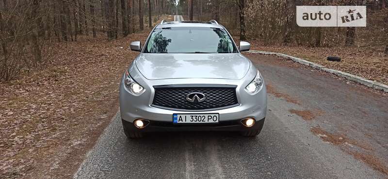 Позашляховик / Кросовер Infiniti FX 37 2012 в Києві