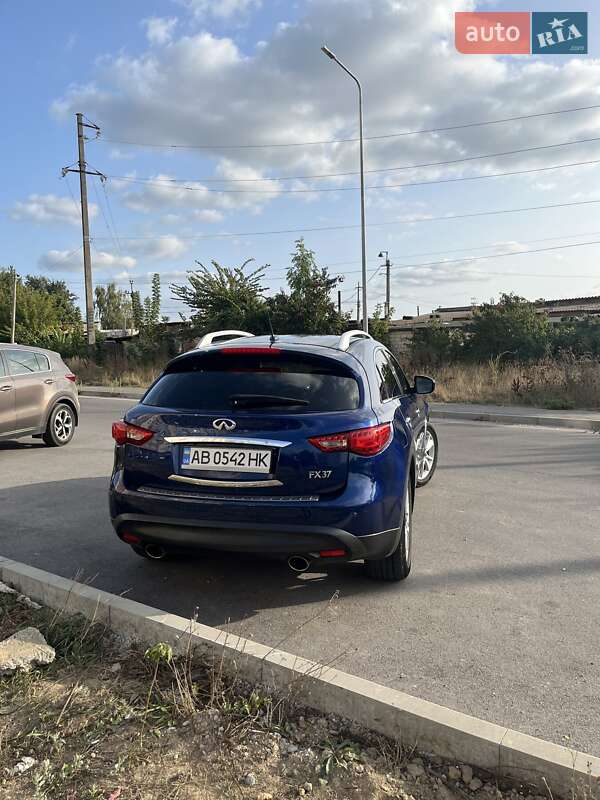 Позашляховик / Кросовер Infiniti FX 37 2012 в Вінниці