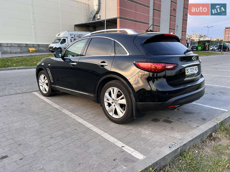 Позашляховик / Кросовер Infiniti FX 37 2012 в Львові