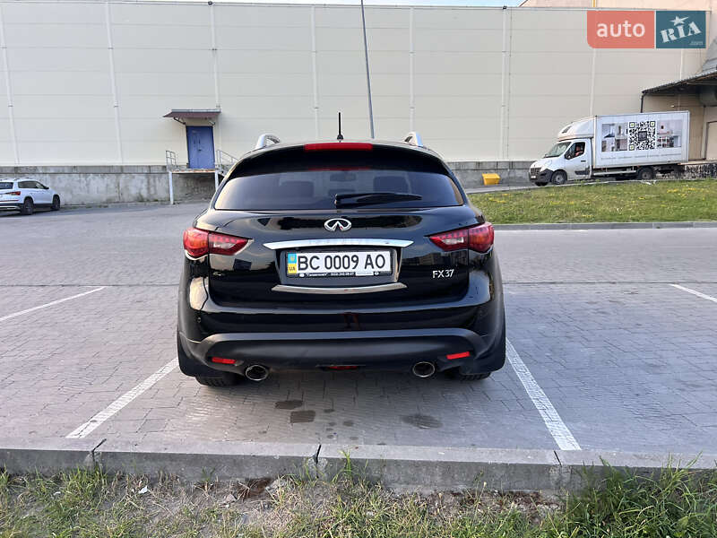 Позашляховик / Кросовер Infiniti FX 37 2012 в Львові