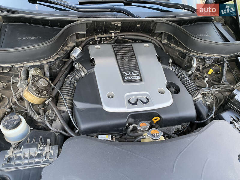Внедорожник / Кроссовер Infiniti FX 37 2012 в Харькове
