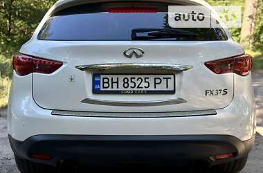 Внедорожник / Кроссовер Infiniti FX 37 2010 в Киеве