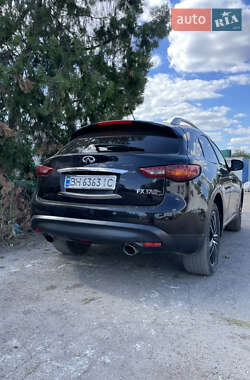 Внедорожник / Кроссовер Infiniti FX 37 2012 в 