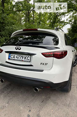 Позашляховик / Кросовер Infiniti FX 37 2013 в Смілі