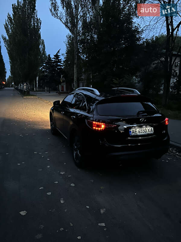 Позашляховик / Кросовер Infiniti FX 37 2011 в Києві
