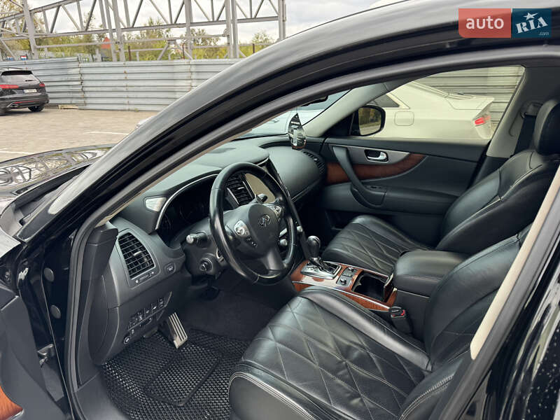 Внедорожник / Кроссовер Infiniti FX 37 2012 в Кривом Роге