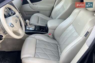 Позашляховик / Кросовер Infiniti FX 37 2010 в Павлограді