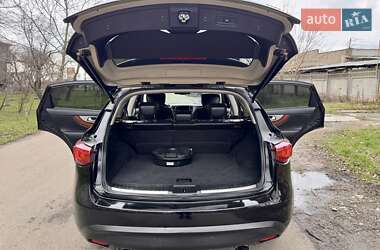 Внедорожник / Кроссовер Infiniti FX 37 2012 в 