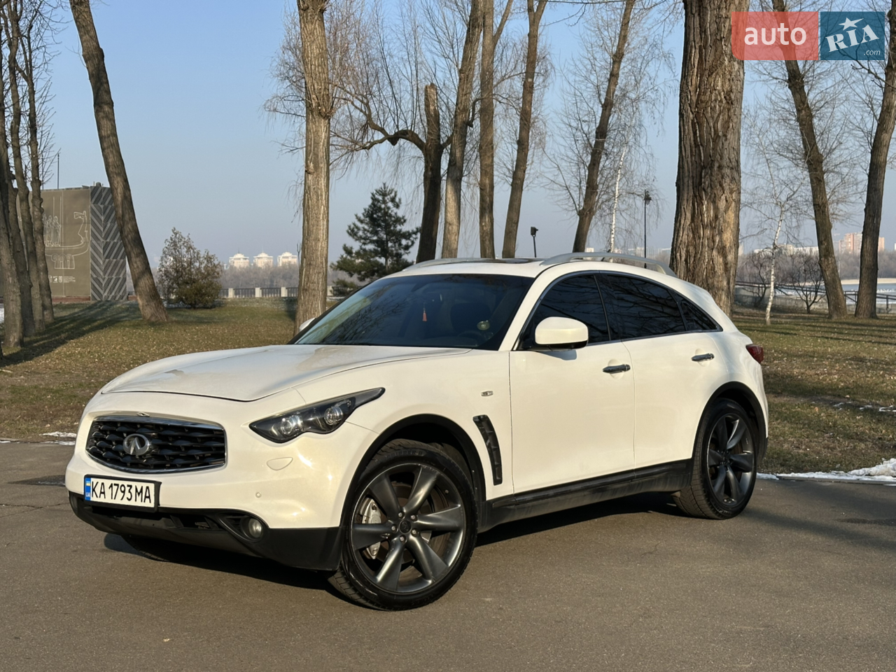 2011 Infiniti FX - мініатюра 11