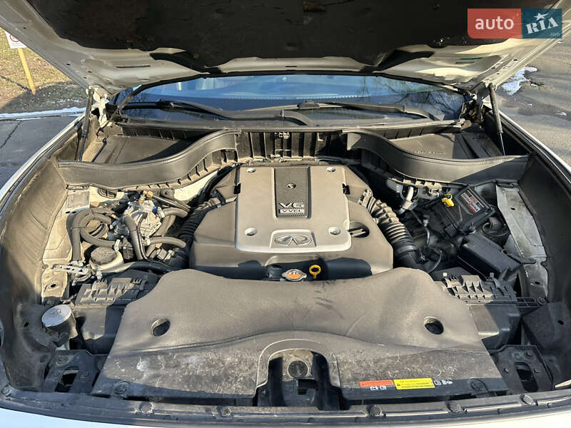 Внедорожник / Кроссовер Infiniti FX 37 2011 в Киеве