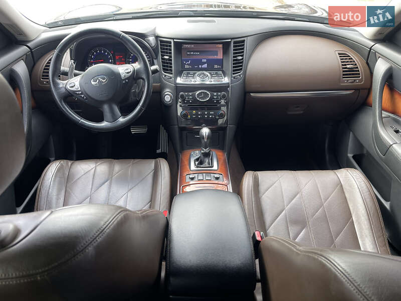 Позашляховик / Кросовер Infiniti FX 37 2010 в Києві