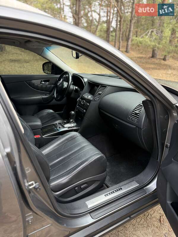 Позашляховик / Кросовер Infiniti FX 37 2012 в Кременчуці