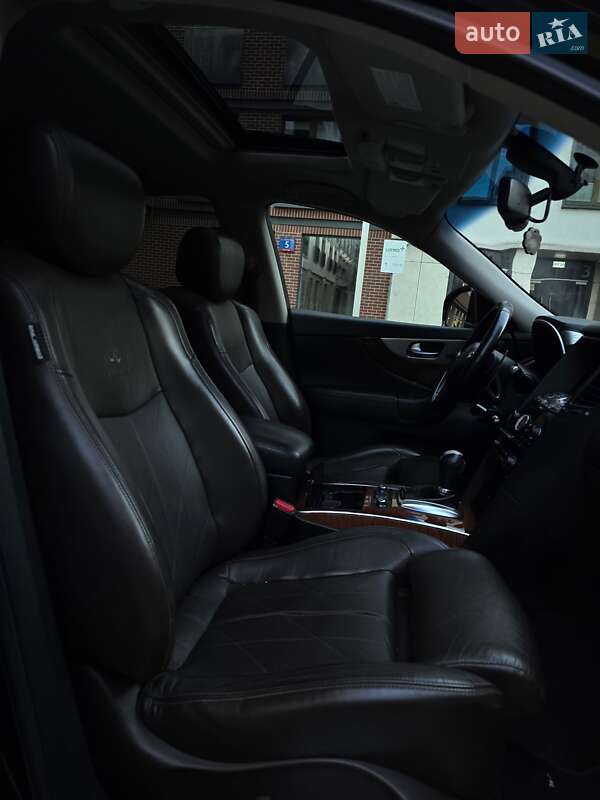 Позашляховик / Кросовер Infiniti FX 37 2012 в Івано-Франківську