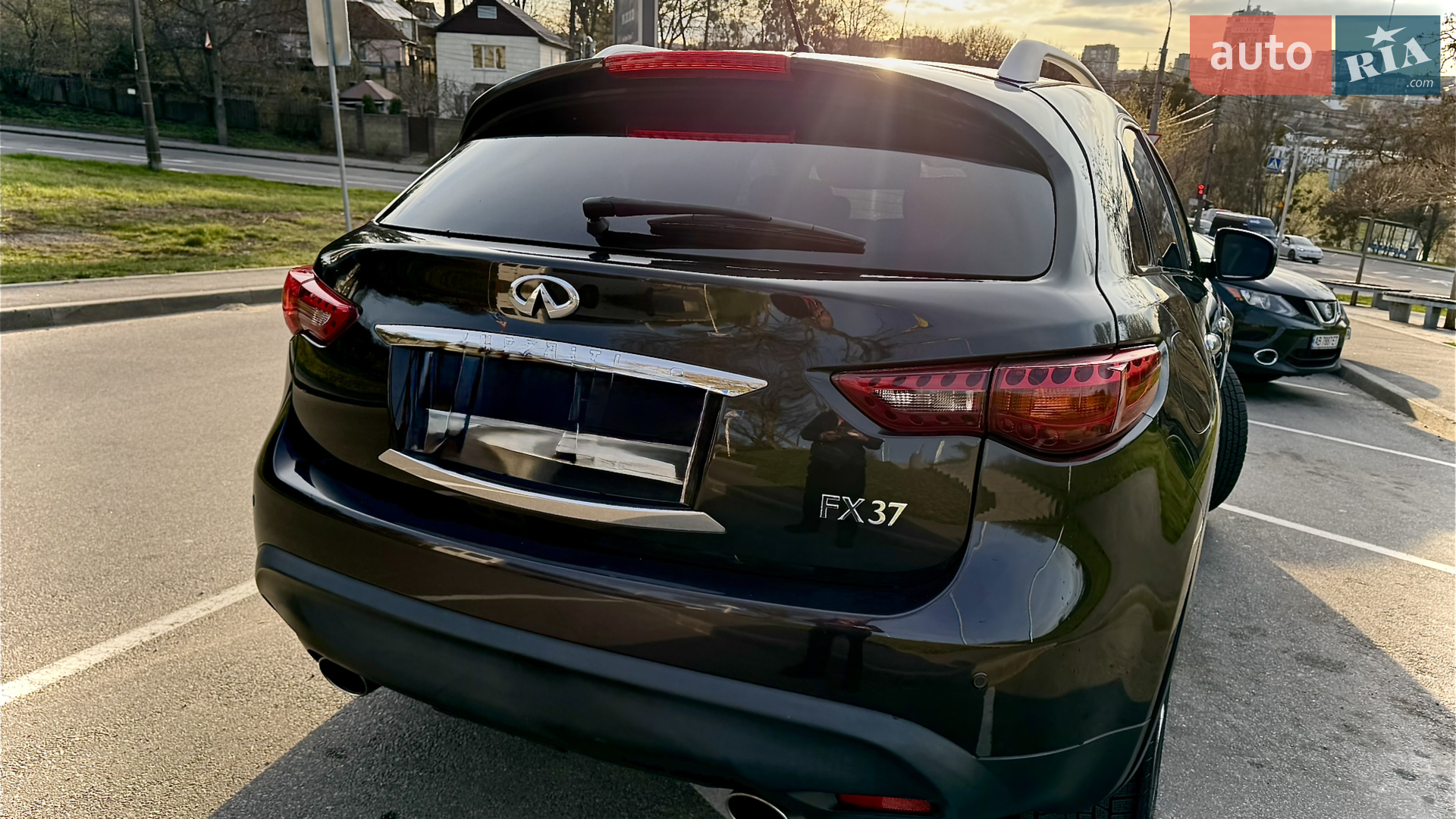 2011 Infiniti FX - мініатюра 10