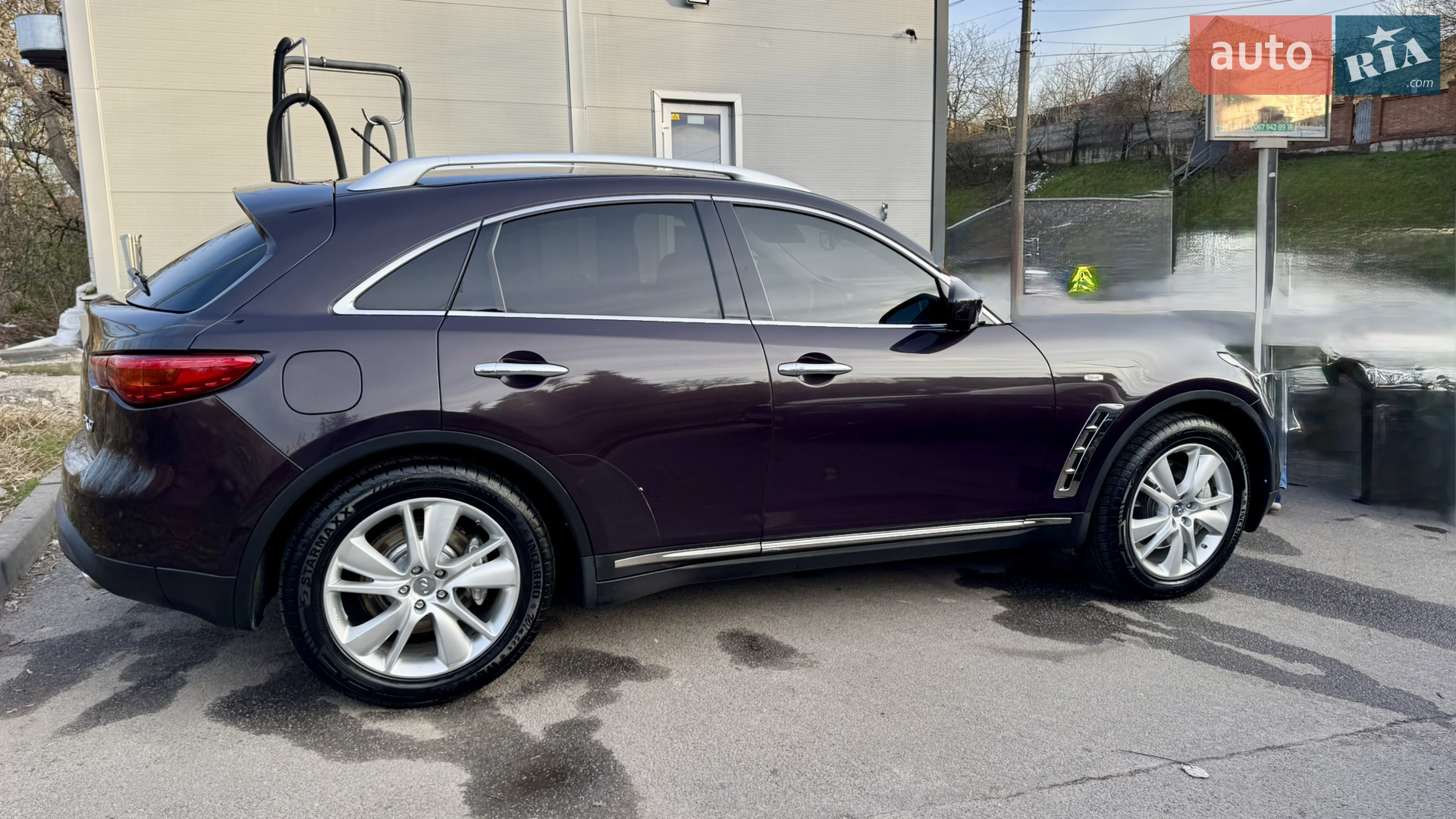 2011 Infiniti FX - мініатюра 18