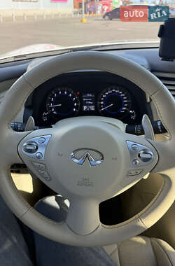 Внедорожник / Кроссовер Infiniti FX 37 2012 в 