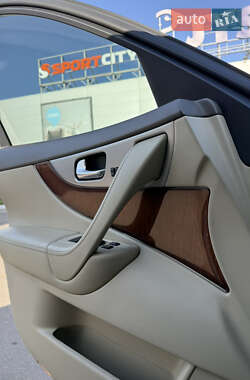 Внедорожник / Кроссовер Infiniti FX 37 2012 в 