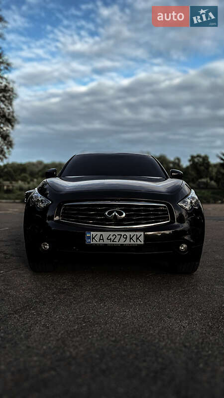 Внедорожник / Кроссовер Infiniti FX 37 2010 в Чернигове