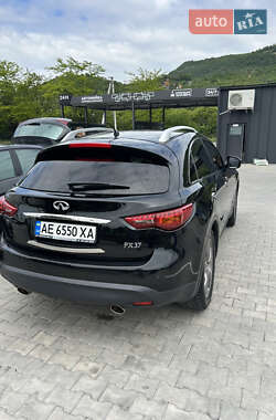 Позашляховик / Кросовер Infiniti FX 37 2011 в 