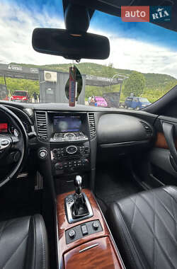 Позашляховик / Кросовер Infiniti FX 37 2011 в 