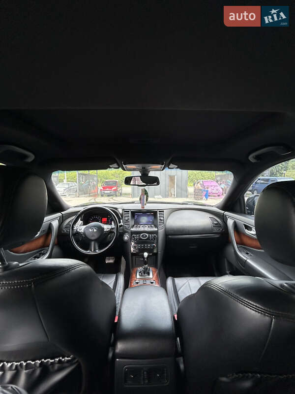 Позашляховик / Кросовер Infiniti FX 37 2011 в Києві