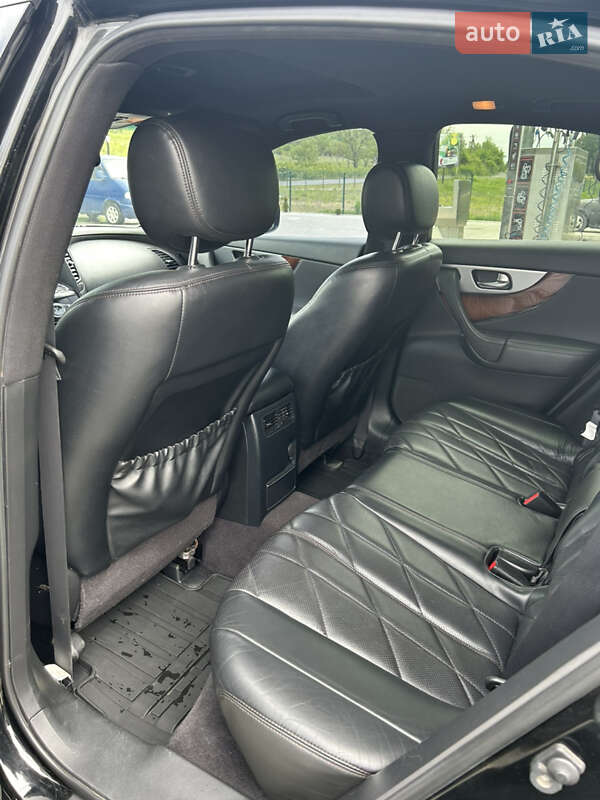 Позашляховик / Кросовер Infiniti FX 37 2011 в Києві