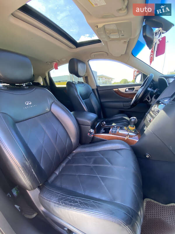 Позашляховик / Кросовер Infiniti FX 37 2011 в Запоріжжі