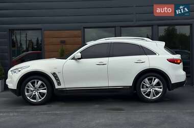Внедорожник / Кроссовер Infiniti FX 37 2013 в 