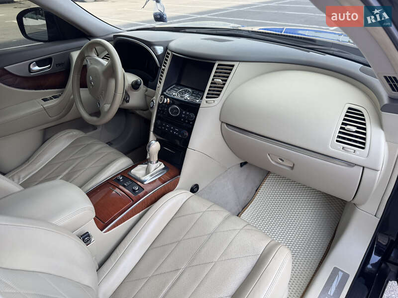 Внедорожник / Кроссовер Infiniti FX 37 2011 в Полтаве