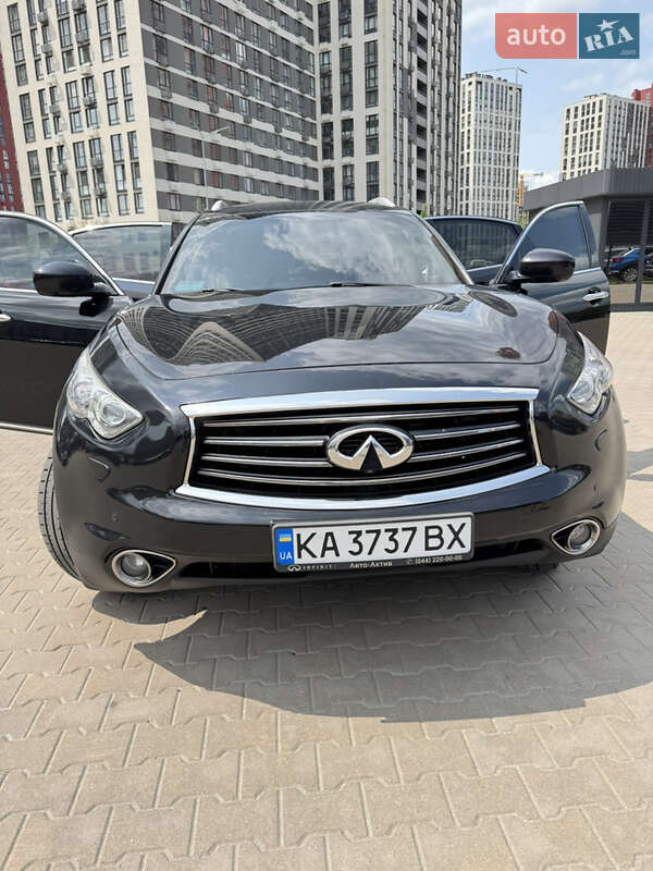 Позашляховик / Кросовер Infiniti FX 37 2012 в Києві