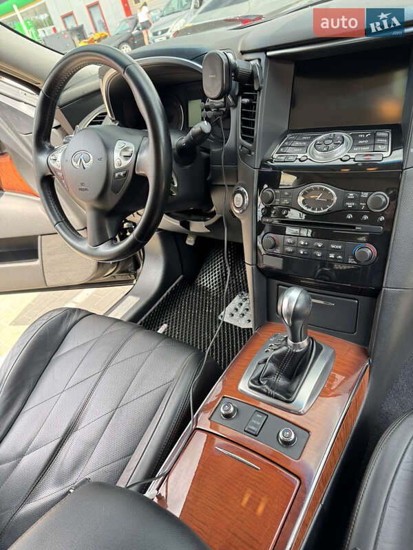 Позашляховик / Кросовер Infiniti FX 37 2012 в Києві
