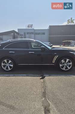 Внедорожник / Кроссовер Infiniti FX 37 2012 в 