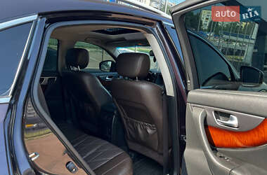 Внедорожник / Кроссовер Infiniti FX 37 2012 в 