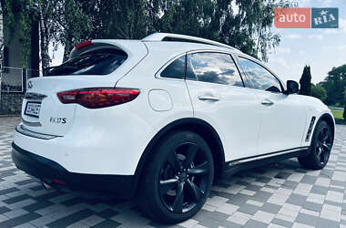 Внедорожник / Кроссовер Infiniti FX 37 2011 в 