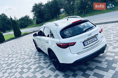 Внедорожник / Кроссовер Infiniti FX 37 2011 в 