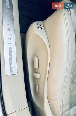 Внедорожник / Кроссовер Infiniti FX 37 2011 в 