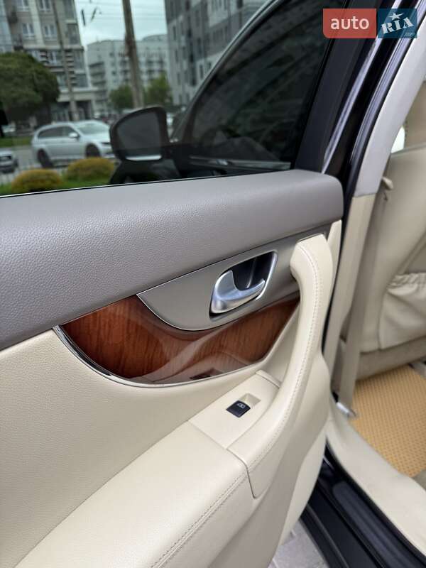 Позашляховик / Кросовер Infiniti FX 37 2011 в Хмельницькому