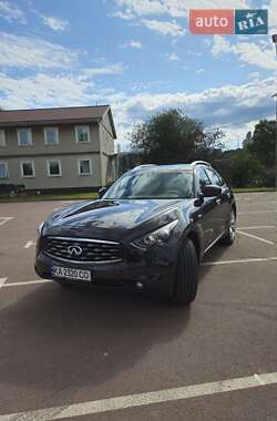 Внедорожник / Кроссовер Infiniti FX 37 2011 в 