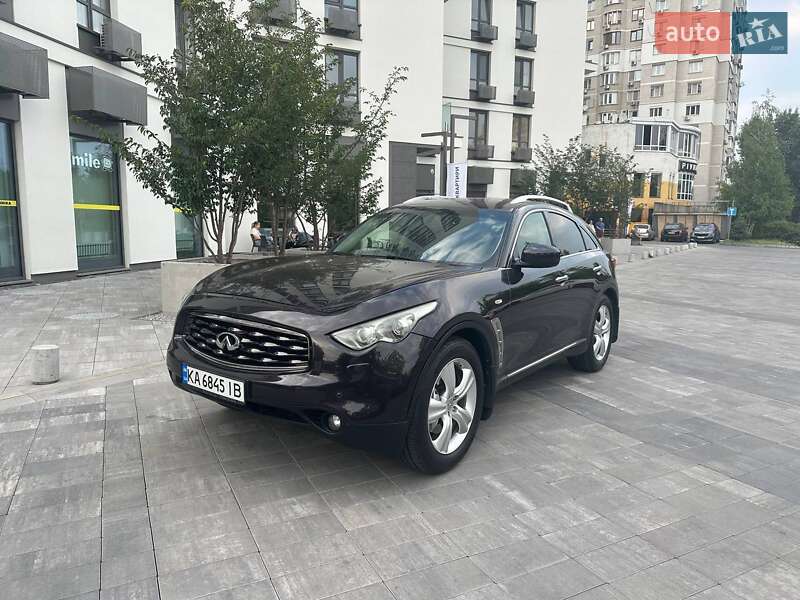 Позашляховик / Кросовер Infiniti FX 37 2011 в Києві