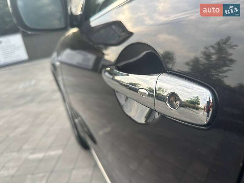 Позашляховик / Кросовер Infiniti FX 37 2011 в Києві