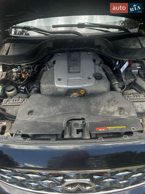 Позашляховик / Кросовер Infiniti FX 37 2010 в Івано-Франківську