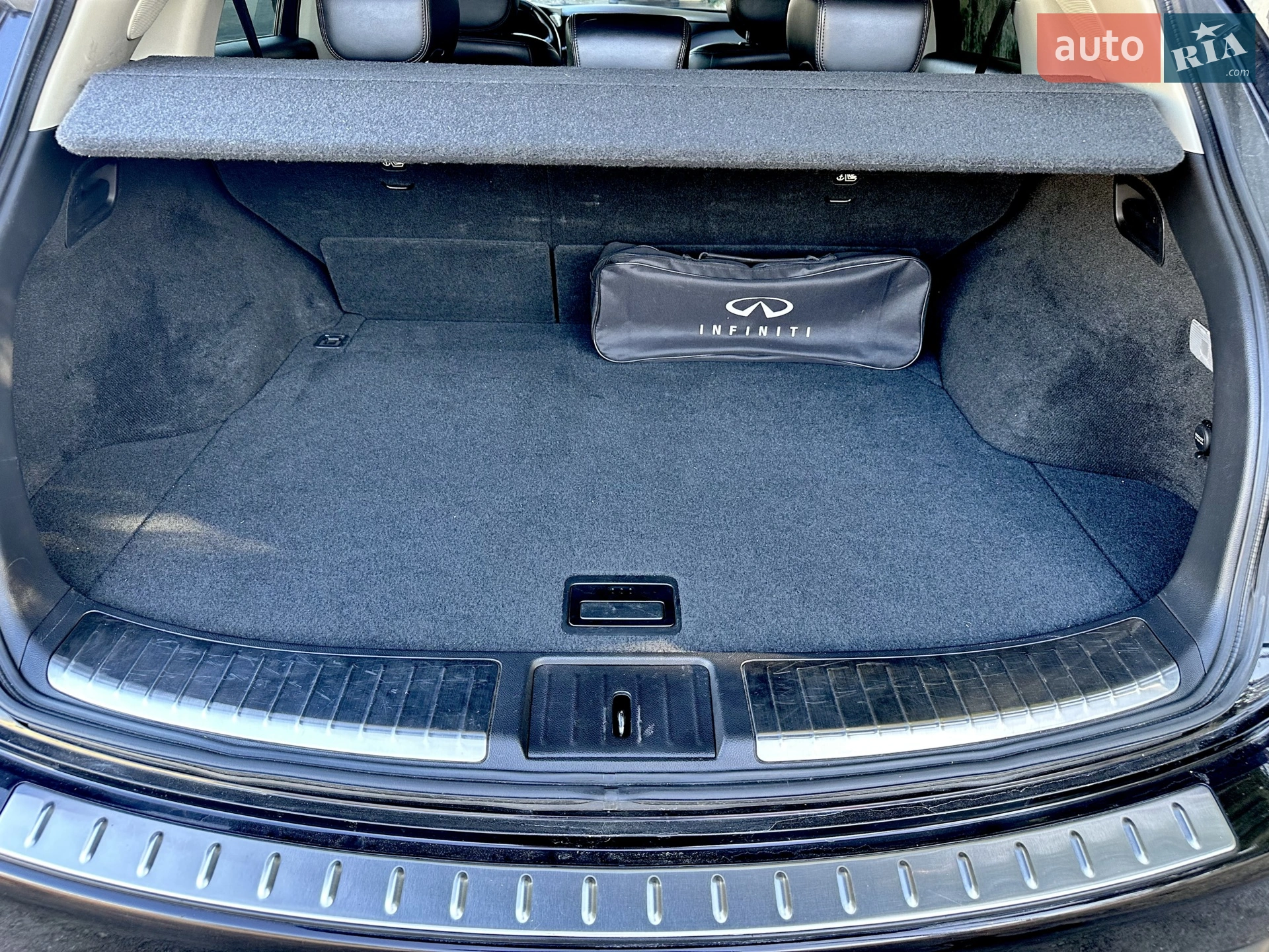 2011 Infiniti FX - мініатюра 11