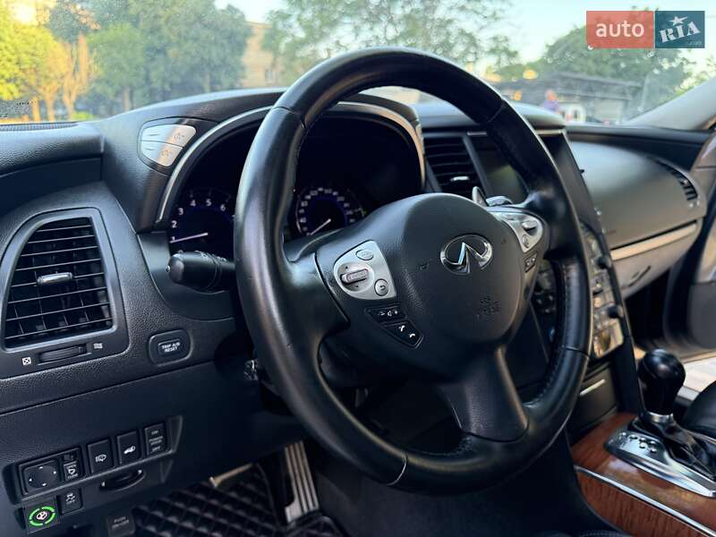 Внедорожник / Кроссовер Infiniti FX 37 2012 в Одессе