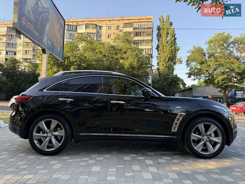 Внедорожник / Кроссовер Infiniti FX 37 2012 в Одессе
