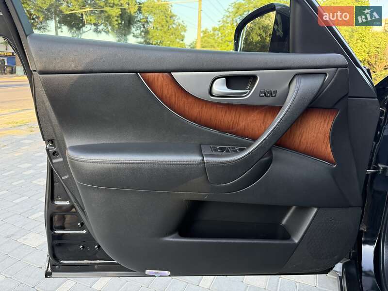 Внедорожник / Кроссовер Infiniti FX 37 2012 в Одессе
