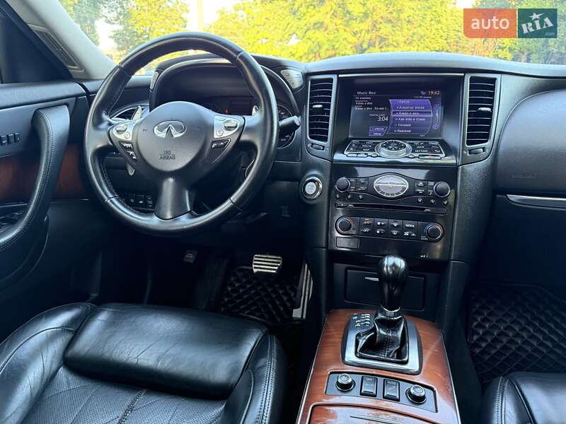Внедорожник / Кроссовер Infiniti FX 37 2012 в Одессе